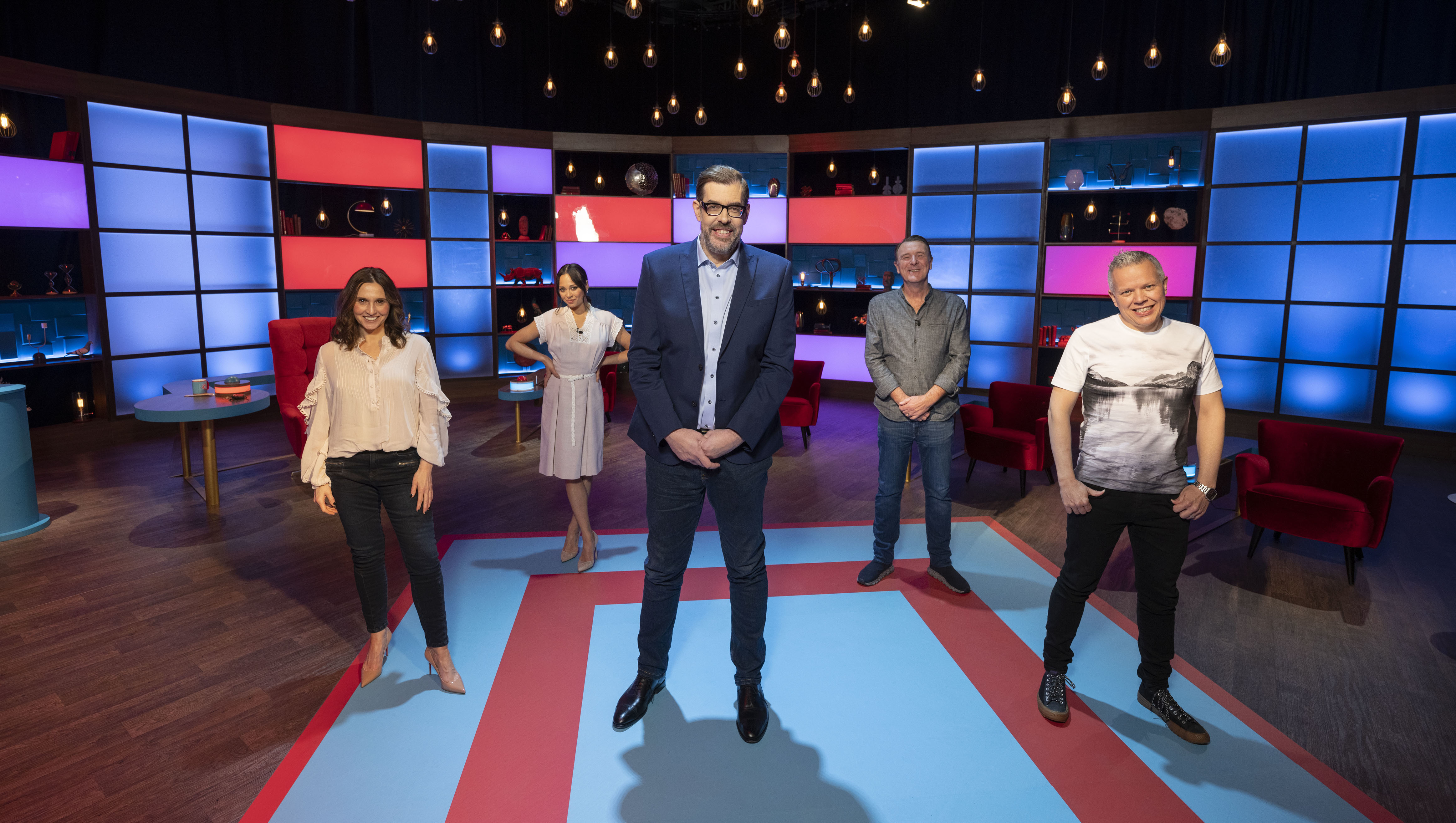 Jayne Middlemiss, Rob Deering in Richard Osman's House of games