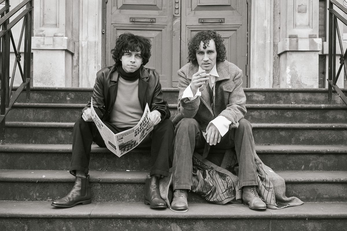 new-pictures-issued-from-stage-version-of-withnail