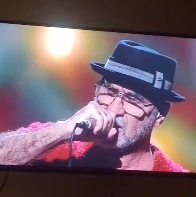 Eric Cantona Singing Sends Social Media Crazy