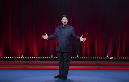 "The process of finding my voice on stage was tough" Michael McIntyre Talks About 25 Years Of Standing Up