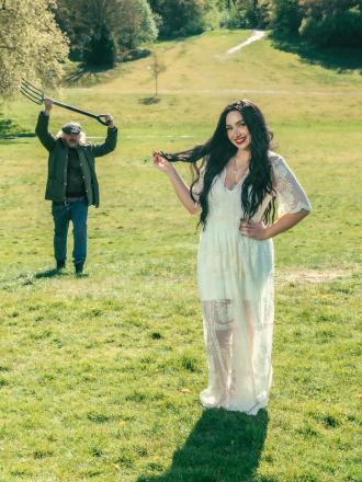 Edinburgh Fringe Review: Bella Hull – Mad Cow Disease, Monkey Barrel