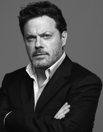 News: Eddie Izzard, Andi Osho Join Cast Of New Netflix Drama Stay Close