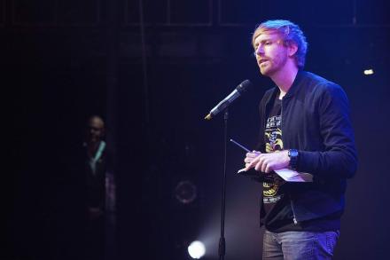 Comedian Mark Simmons Travels 12,000 Miles to Deliver Birthday Card To Fan Comedian Mark Simmons Travels 12,000 Miles to Deliver Birthday Card To Fan