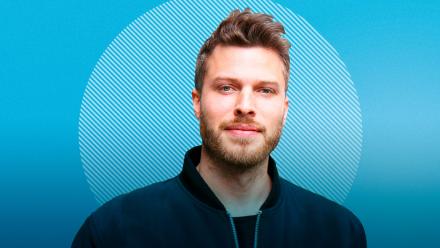 Rick Edwards Takes Over As Fighting Talk And He's As Surprised As Us!