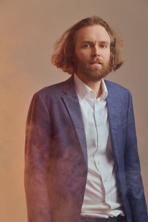 Edinburgh Fringe Review: Rob Auton – Jupiter, Central at Assembly roxy