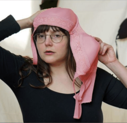 Review: Edinburgh Fringe 2025 – jessica aszkenasy: TITCLOWN, Assembly Review: Edinburgh Fringe 2025 – jessica aszkenasy: TITCLOWN, Assembly
