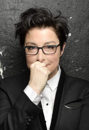 News: Dragon Unmasked On The Masked Singer – It's Sue Perkins 
