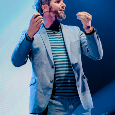 UK Dates For Comedian, Physics Nerd and Science Commentator Lieven Scheire