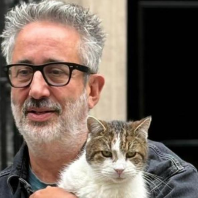 Paws For Thought – David Baddiel Makes Cat Series