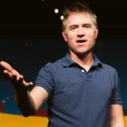 News: Performer Pays Audience To Watch Him