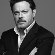 News: Eddie Izzard, Andi Osho Join Cast Of New Netflix Drama Stay Close