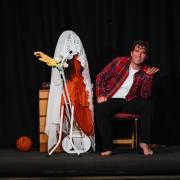 Jody Kamali Takes His Ironing Board On Tour