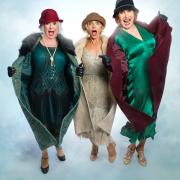 Video: Fasinating Aida – Their Rudest Christmas Song Ever